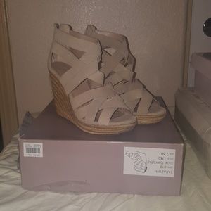 Bakers wedge scrappy suede beige sandles